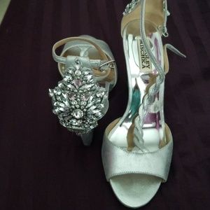 Badgley mischka wedge shoes size 7.5